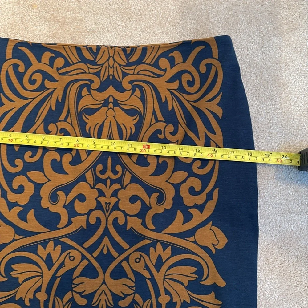 NWOT J. McLaughlin Classic beauty with stretch 4 comfort. Elegant, gorgeous!